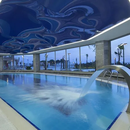 Ramada & Golf 5* Kusadası