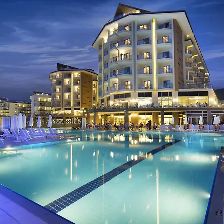 Üdülőközpont Ramada & Golf Kusadası