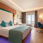 Ramada & Golf Resort 5*
