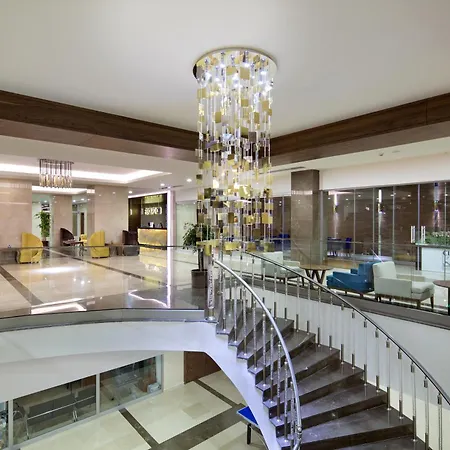 Ramada & Golf Resort 5*