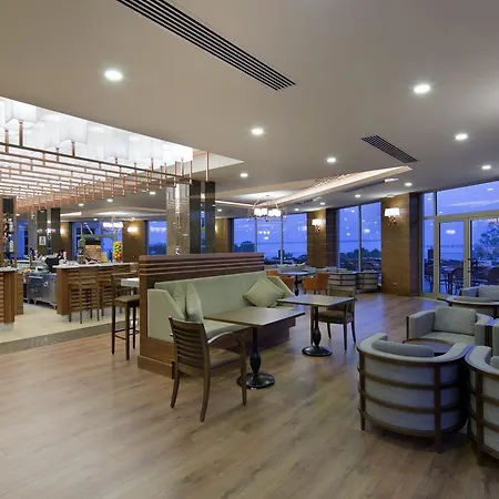 Complex Ramada & Golf 5*