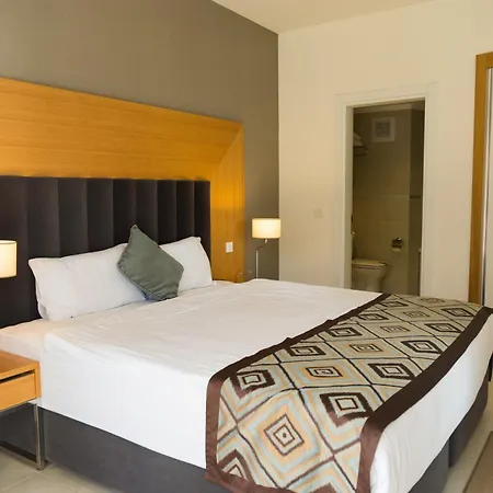 Ramada & Golf Complex 5*