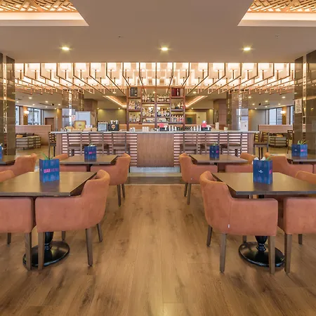 Ramada & Golf Kusadası