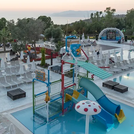 Ramada & Golf Complex