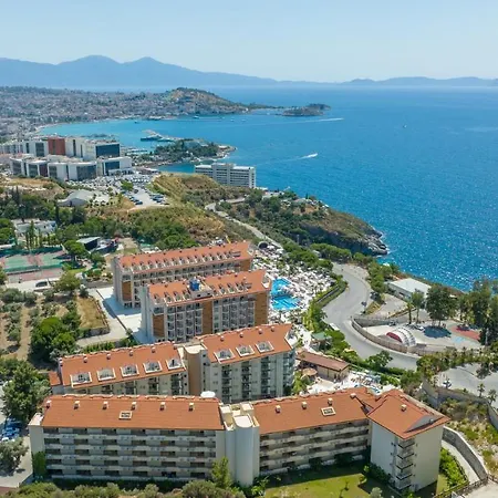 Complex Ramada & Golf Kusadası