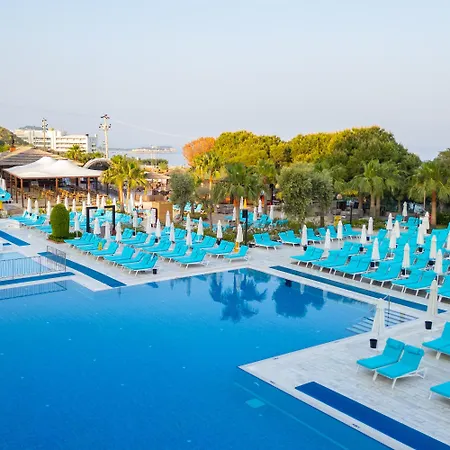 Курортный комплекс Ramada & Golf 5*