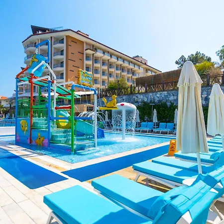 Курортный комплекс Ramada & Golf 5*
