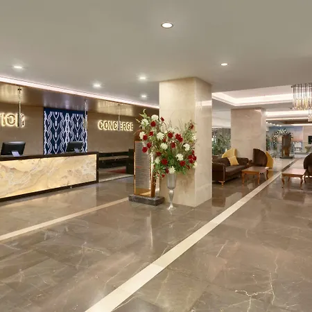 Complex Ramada & Golf