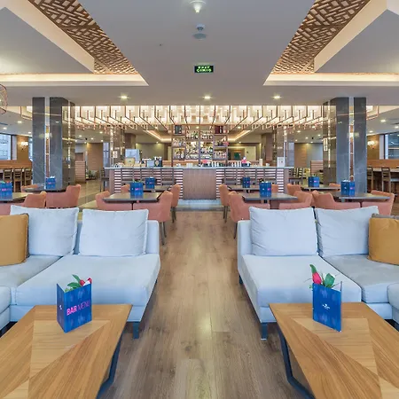 Semesteranläggning (resort) Ramada & Golf Kusadası